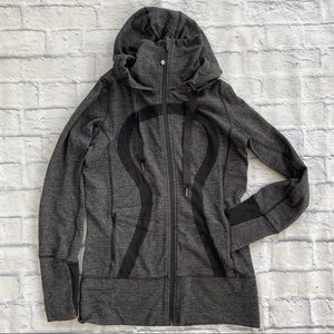 lululemon women jacket gray stride mini check 6